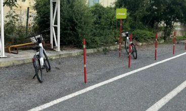 Cicland（共享电动自行车公共服务）快速增长，但用户增加和破坏行为限制了其发展（CN,EN,FR）